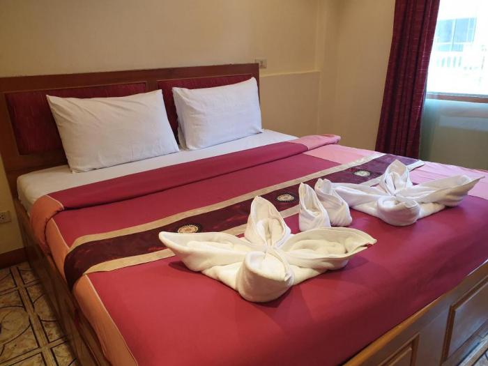 (R.302) SUPERIOR ROOM